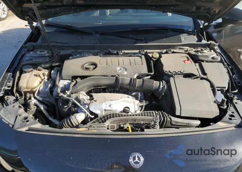 2019 Mercedes-Benz A 220 4Matic z USA, uszkodzony, nr VIN WDD3G4FB4KW001473